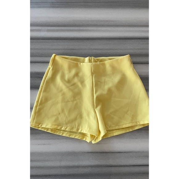 Yellow Co-ord Blazer & Shorts Set Size 2 US - Picture 2 of 7